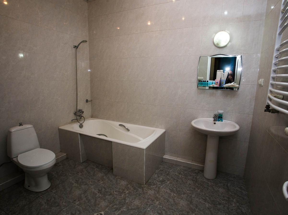 Silk Road Hotel Tiflis Dış mekan fotoğraf