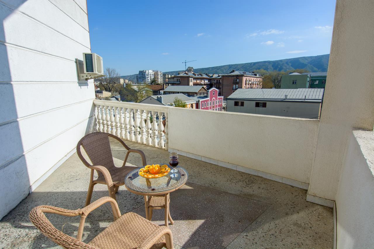 Silk Road Hotel Tiflis Dış mekan fotoğraf